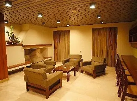 Alexandros فندق فولوس