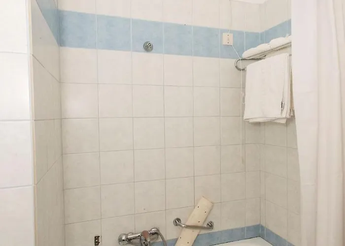 מלון Alexandros וולוס